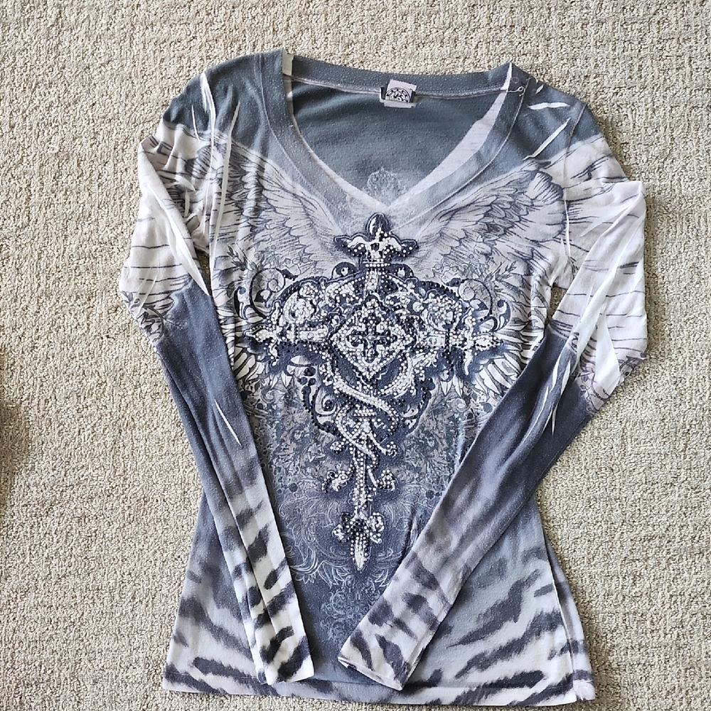 Gray and White Graphic Long Sleeve Blouse